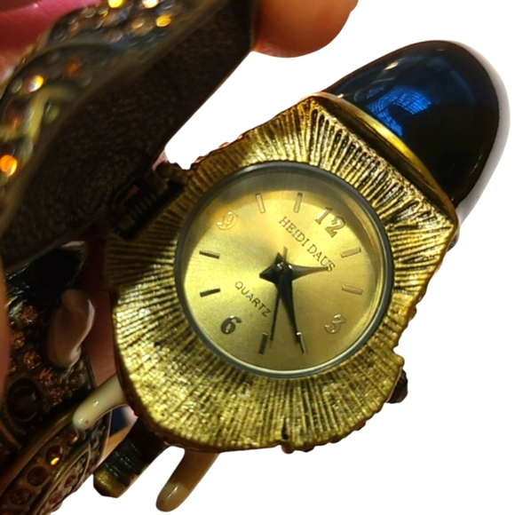 Heidi Daus hidden watch hinged elephant bracelet - Picture 4 of 4